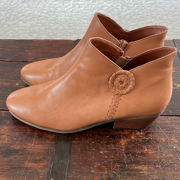 Jack Rogers Tan Leather Ankle Booties Size 11 NWOT - Picture 2 of 8
